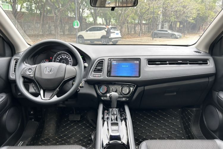Used Honda Vezel 2020 1.5L CVT Pioneer Edition
