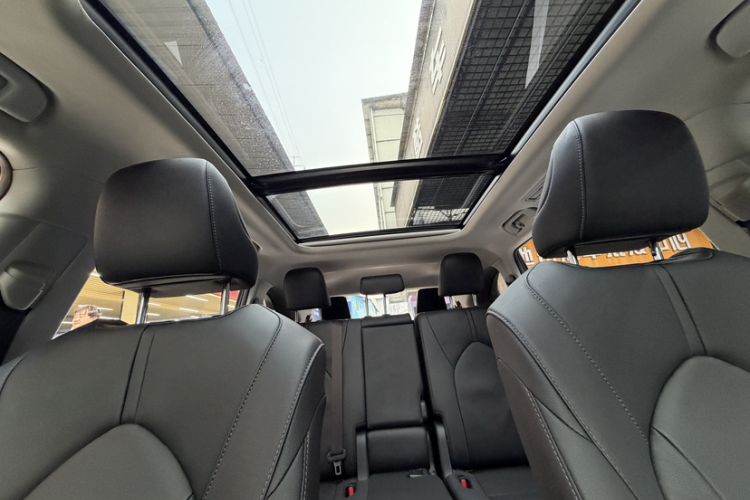 Used Toyota Highlander 2023 2.5L Smart Electric Hybrid Dual-Engine Four-Wheel Drive Prestige Version – 7 Seats