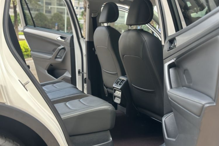 Used Volkswagen Tiguan L 2019 330TSI Automatic Two-Wheel Drive Panoramic Comfort Edition China VI Standard