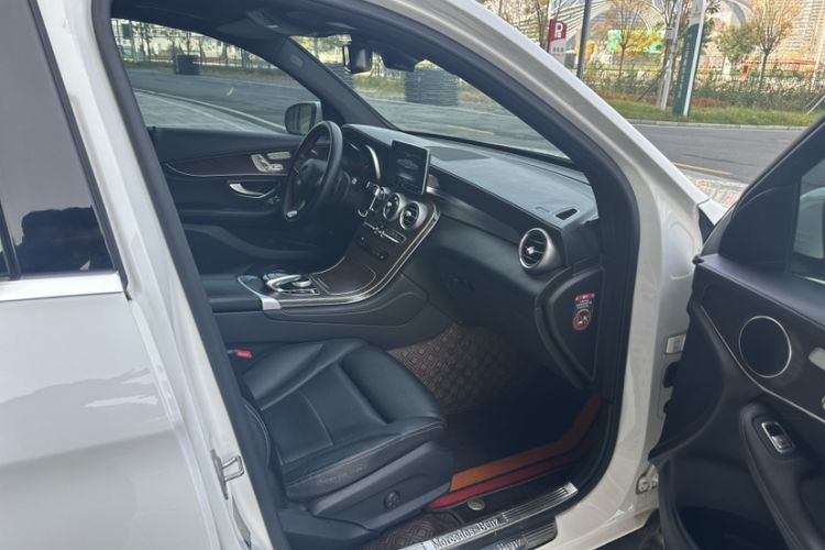 Used Mercedes-Benz GLC 2017 GLC 300 4MATIC Sport Edition
