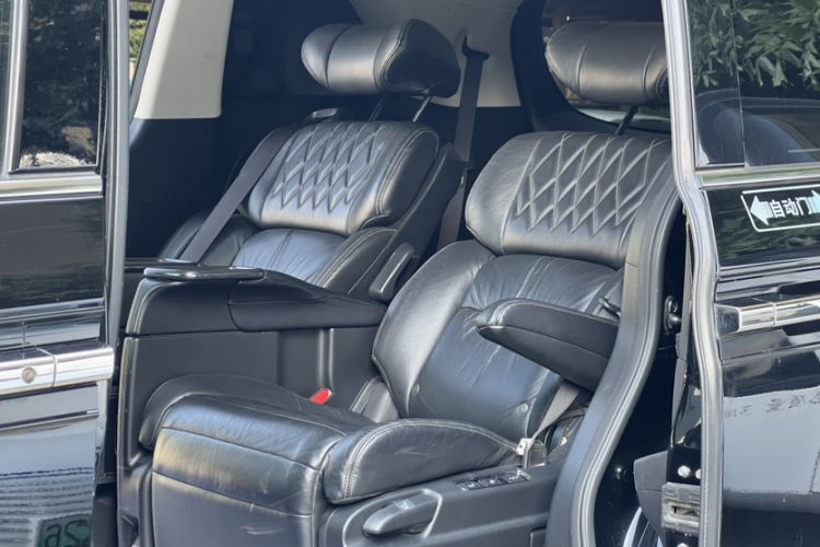 Used Honda Elysion 2019 2.0L Hybrid Supreme Edition
