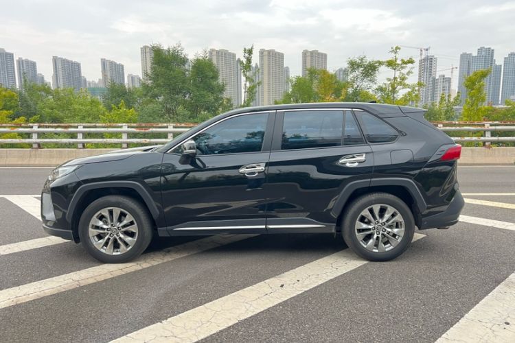 Used Toyota Wildlander 2023 2.0L CVT Two-Wheel Drive Urban Edition
