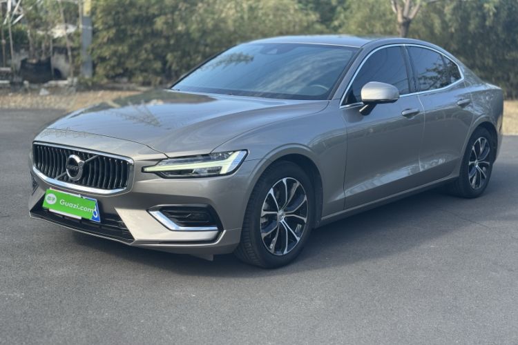 Used Volvo S60 2020 T4 Zhiyi Luxury Edition
