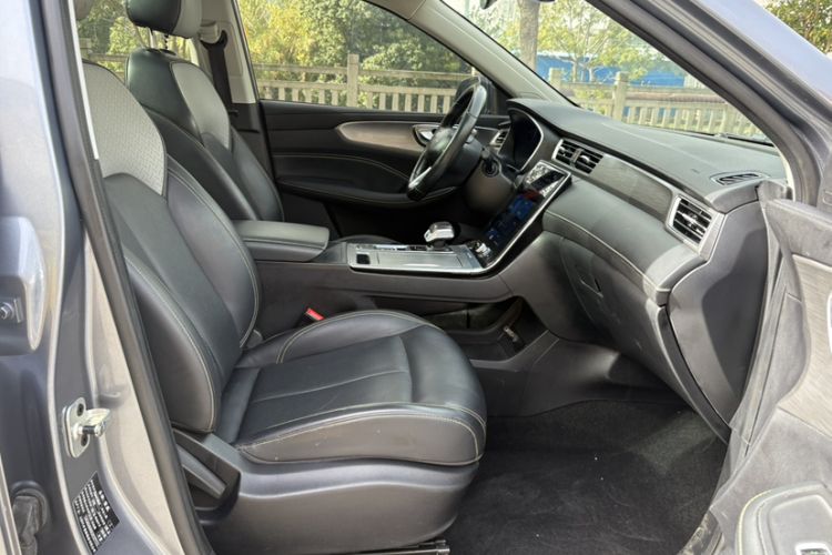 Used Roewe RX5 2020 PLUS 300TGI Automatic Ali National Trend Flagship Edition
