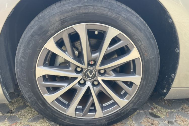 Used Lexus ES 2022 300h Excellence Edition