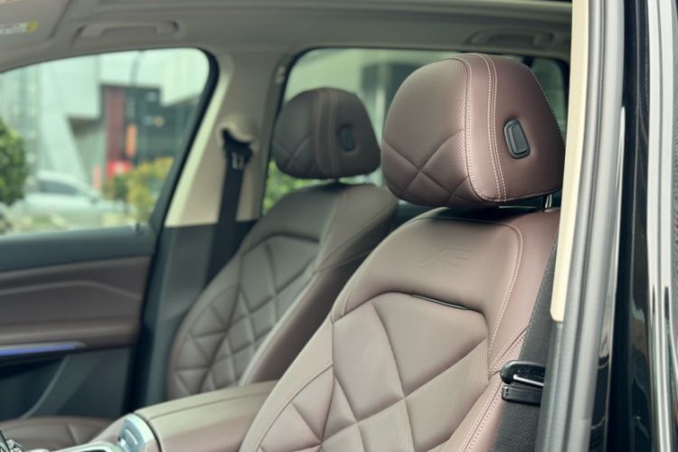 Used BMW X5 2022 Restyled xDrive 30Li Luxury Version M Sport Package
