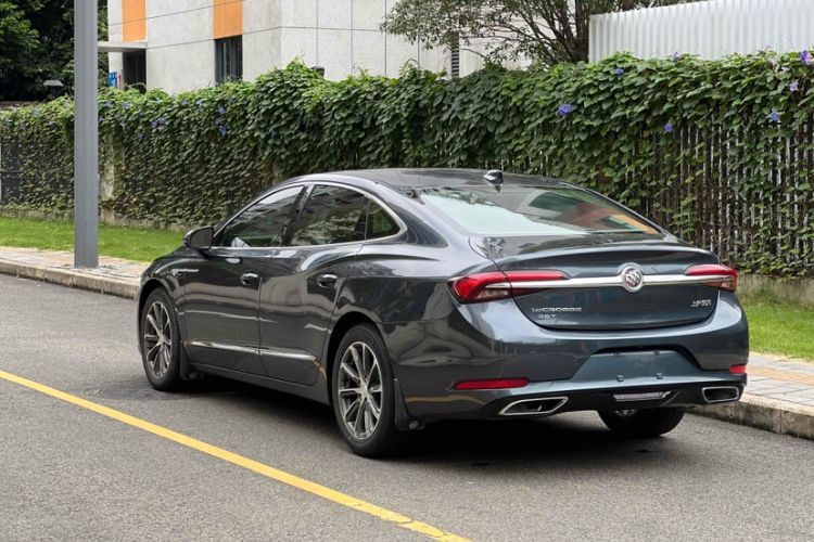 Used Buick LaCrosse 2019 28T Luxury Model
