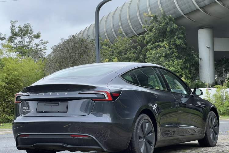 Used Tesla Model 3 2023 Rear-Wheel-Drive Version
