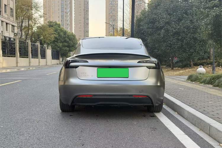 Used Tesla Model 3 2023 Rear-Wheel-Drive Version
