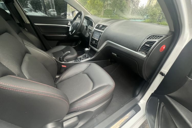 Used Geely Auto Emgrand 2015 Sedan 1.5L CVT Upward Version
