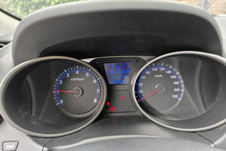 Used Hyundai ix35 2013 2.0L Automatic Two-Wheel Drive Smart GLS China IV Standard
