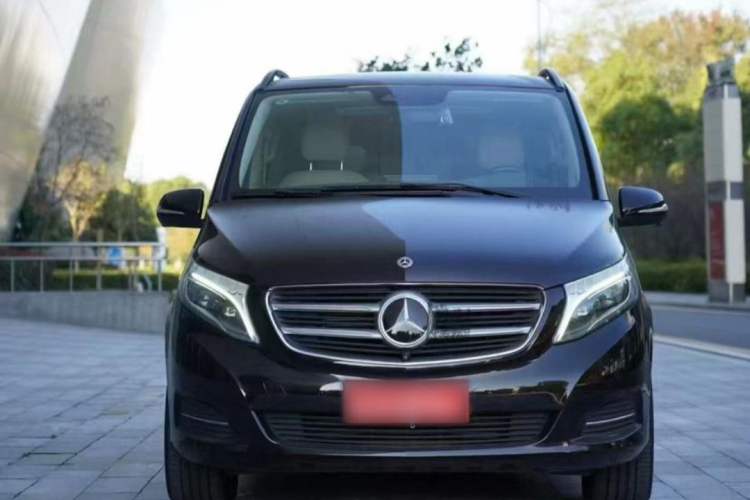 Used Mercedes-Benz V-Class 2017 V 260 L Prestige Extended Edition
