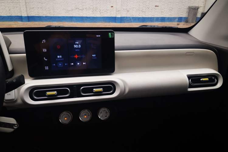 Used Wuling Hongguang MINIEV 2024 3rd Generation 215km Advanced Version
