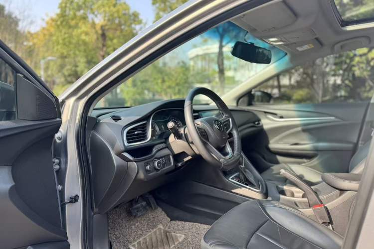 Used Buick GT 2018 18T Automatic Elite Model
