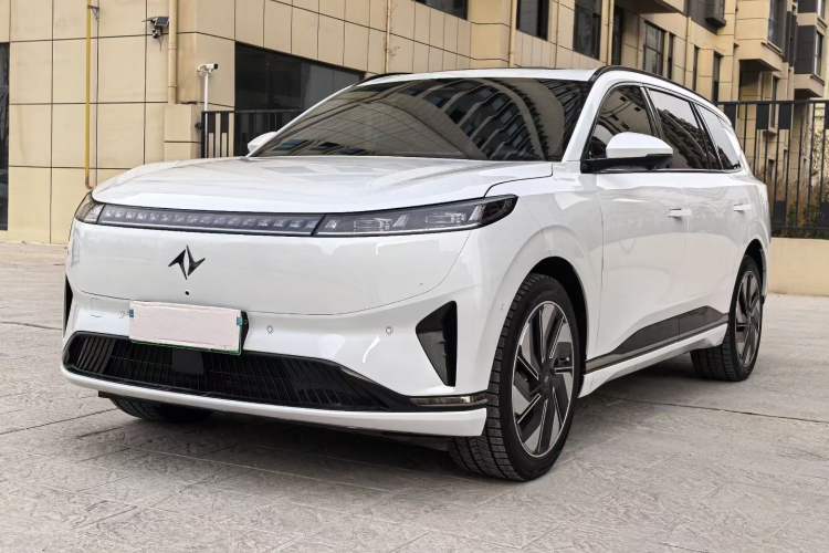 Used Dongfeng eπ eπ008 2024 636Max All-Electric Version 6 Seats