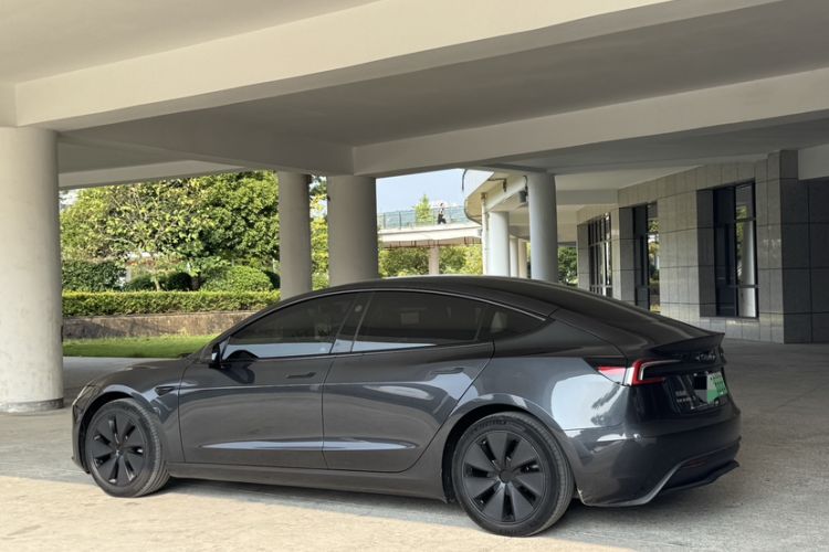 Used Tesla Model 3 2023 Rear-Wheel-Drive Version
