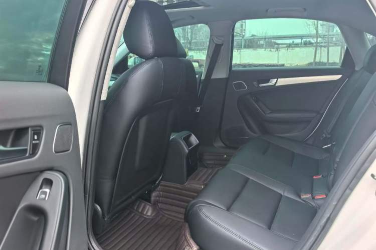 Used Audi A4L 2013 35 TFSI Automatic Standard Model
