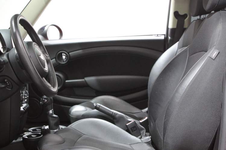 Used  MINI 2011 1.6L COOPER Fun
