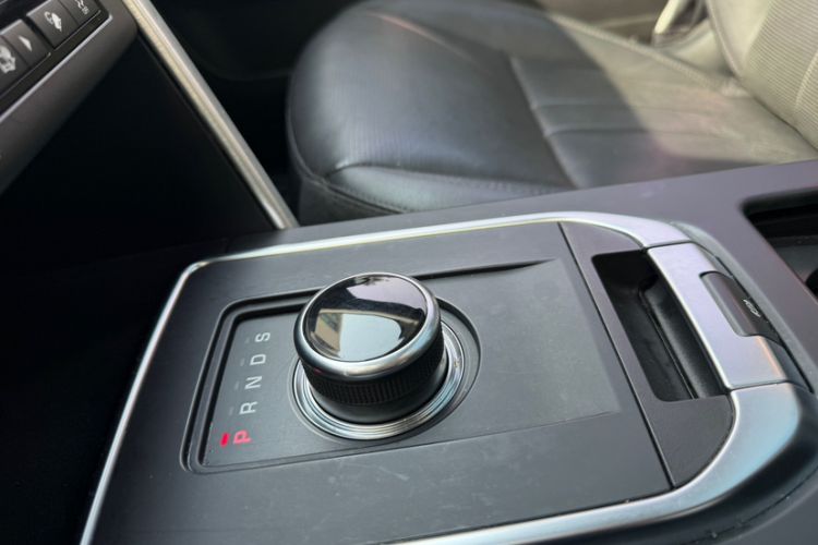 Used Land Rover Discovery Sport 2018 240 PS SE Version
