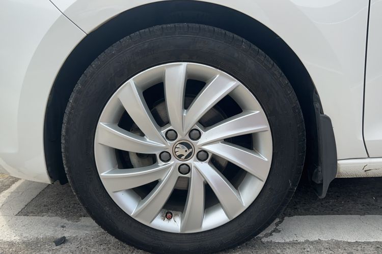 Used Skoda Rapid 2019 1.5L Automatic Comfort Edition China VI Standard
