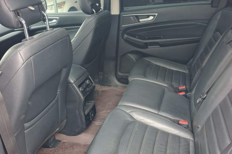 Used Ford Edge 2020 EcoBoost 245 Two-Wheel Drive Titanium 7-Seater
