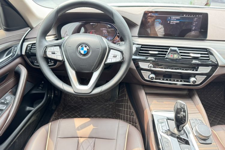 Used BMW 5 Series New Energy 2020 Mileage Upgrade Version 530Le Luxury Package
