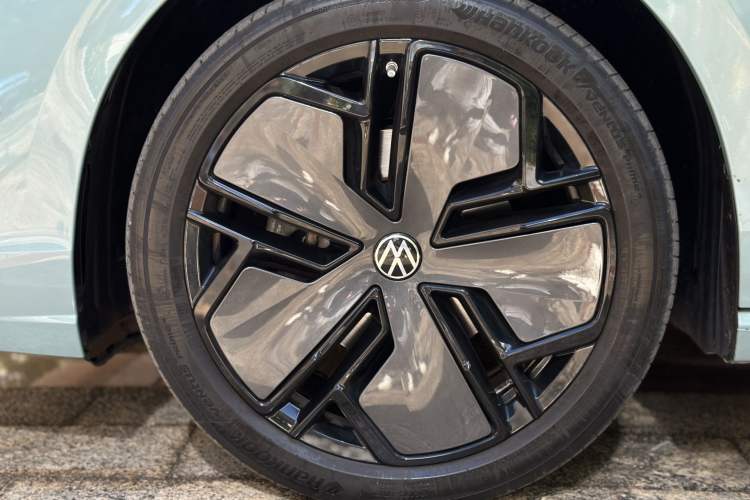 Used Volkswagen Passat 2025 Pro 380TSI Starry Dragon Luxury Edition
