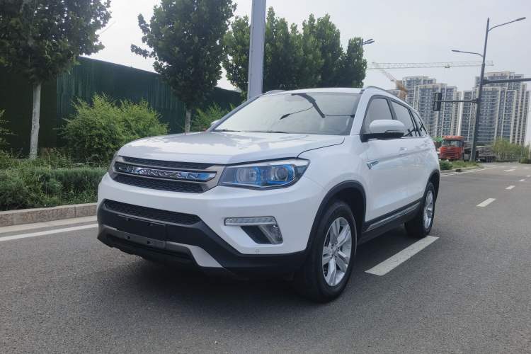 Used Changan CS75 2017 Shangkui Edition 1.5T Manual Fengxiang Model
