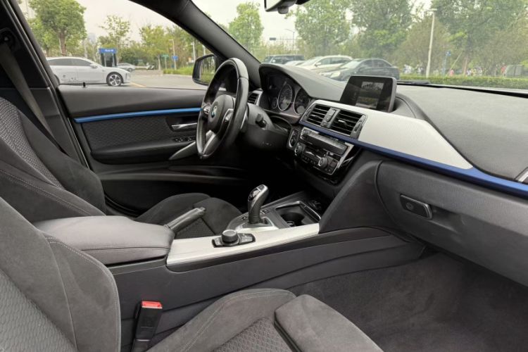 Used BMW 3 Series 2018 320i M Sport Package
