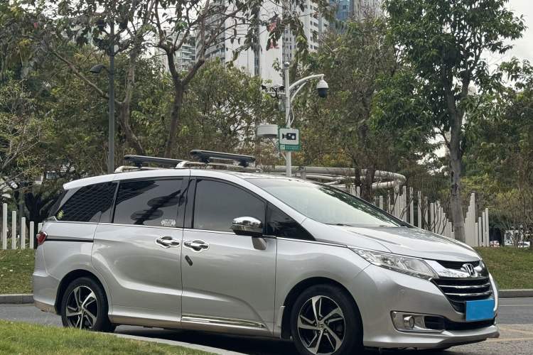 Used Honda Odyssey 2015 Updated Version 2.4L Smart Edition
