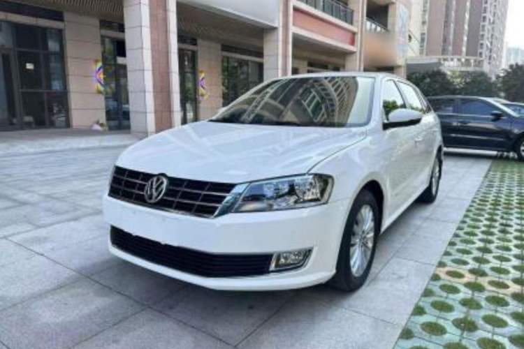 Used Volkswagen Gran Lavida 2013 1.6L Automatic Luxury Model
