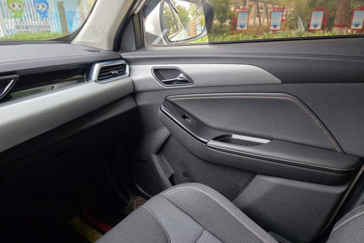 Used BAIC Beijing X3 2019 1.5T CVT Glory Edition
