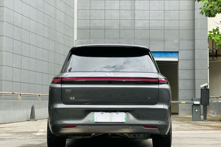 Used Li Auto L8 2024 Ultra Model
