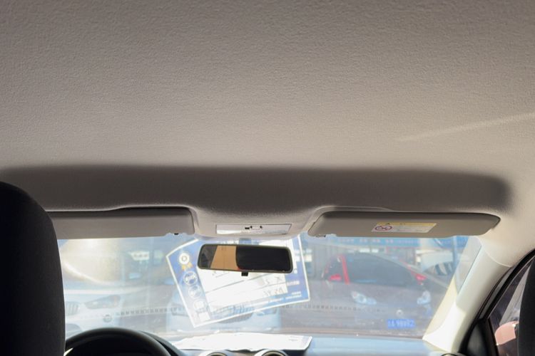 Used Volkswagen Jetta 2015 Value Edition 1.6L Manual Fashionable Style
