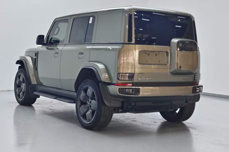 Used  V23 2025 501 Four-Wheel Drive Intelligent Driving Version
