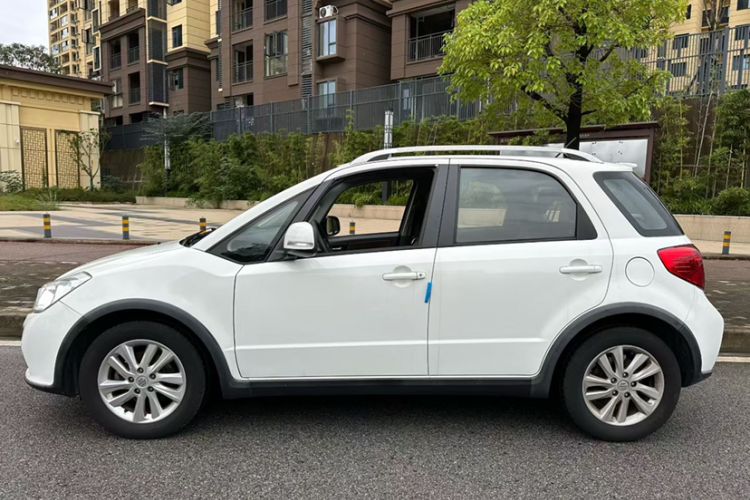 Used Suzuki SX4 2013 1.6L Automatic CoolRide Model

