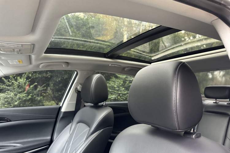 Used Changan Ruicheng CC 2022 Blue Whale Edition 1.5T DCT Prestige Model