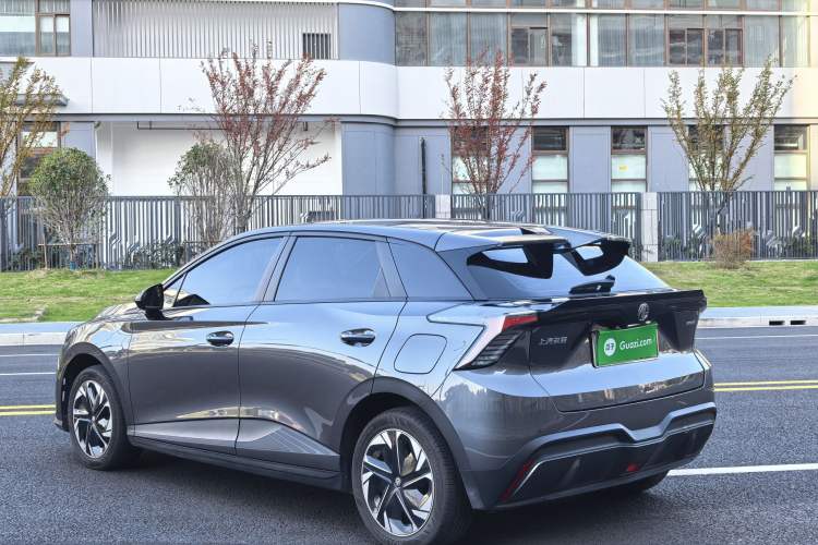 Used MG 4 EV 2023 415 km Range Sea-Faring Champion Edition
