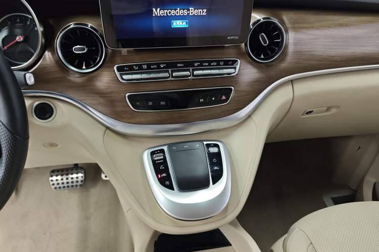 Used Mercedes-Benz V-Class 2021 V 260 Prestige Edition
