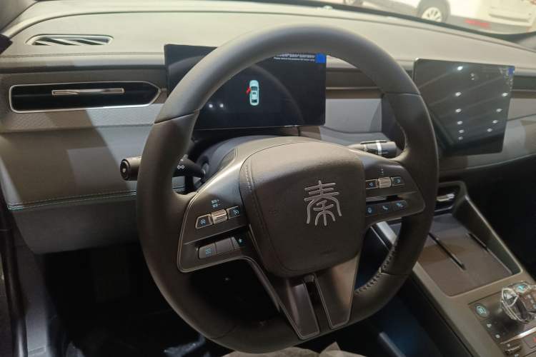 Used BYD Qin PLUS 2025 DM-i Smart Drive 55KM Leading Model
