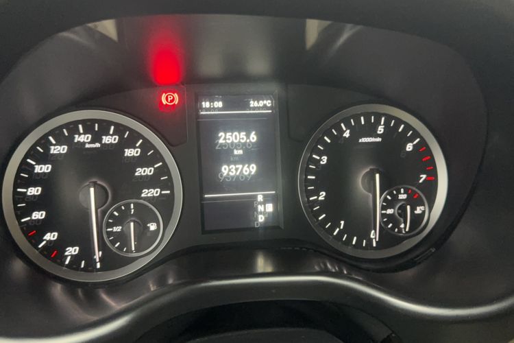 Used Mercedes-Benz Vito 2021 2.0T Business Version 7 Seats