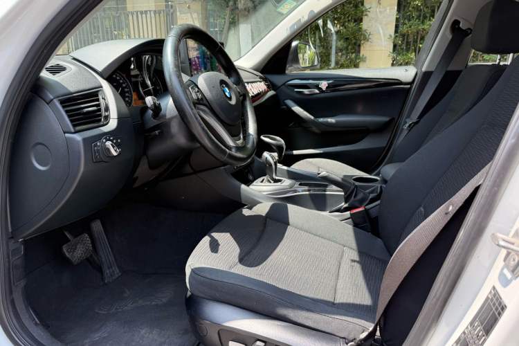 Used BMW X1 2015 sDrive18i Fashion Upgrade Edition
