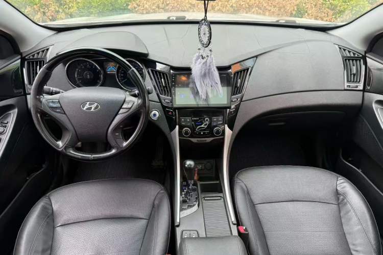 Used Hyundai Sonata 2013 2.4L Automatic Leading Edition China V Standard