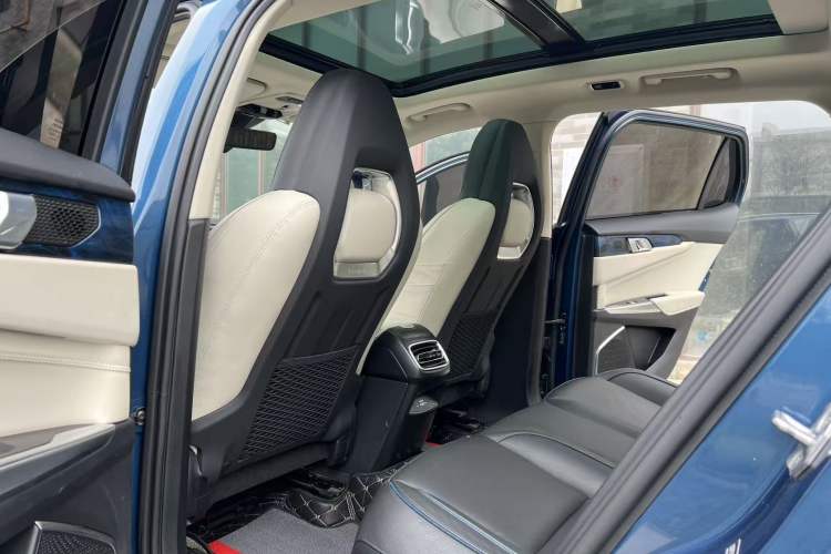 Used Lynk & Co 01 2017 2.0T Two-Wheel Drive Zhaopu Version
