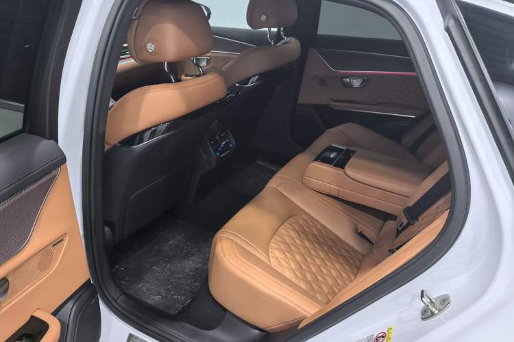 Used BYD Han 2022 DM-i 121KM Luxury Model
