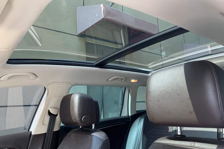 Used Volkswagen Magotan 2012 Travel Edition 2.0 TSI Comfort Version
