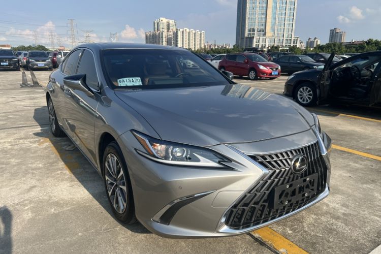 Used Lexus ES 2022 200 Excellence Edition
