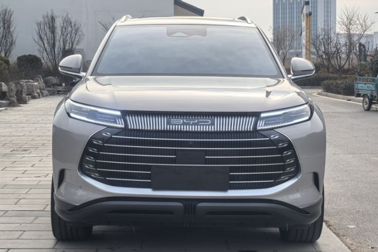 Used BYD Frigate 07 2023 DM-i 205KM Flagship Model
