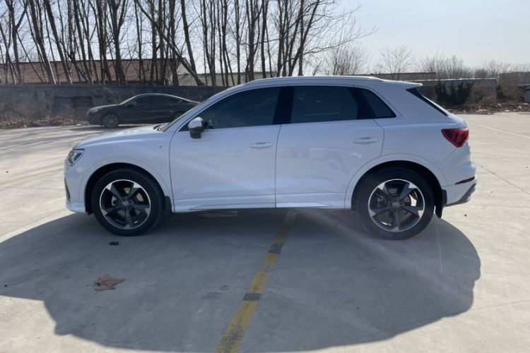 Used Audi Q3 2020 35 TFSI Fashion Dynamic Model
