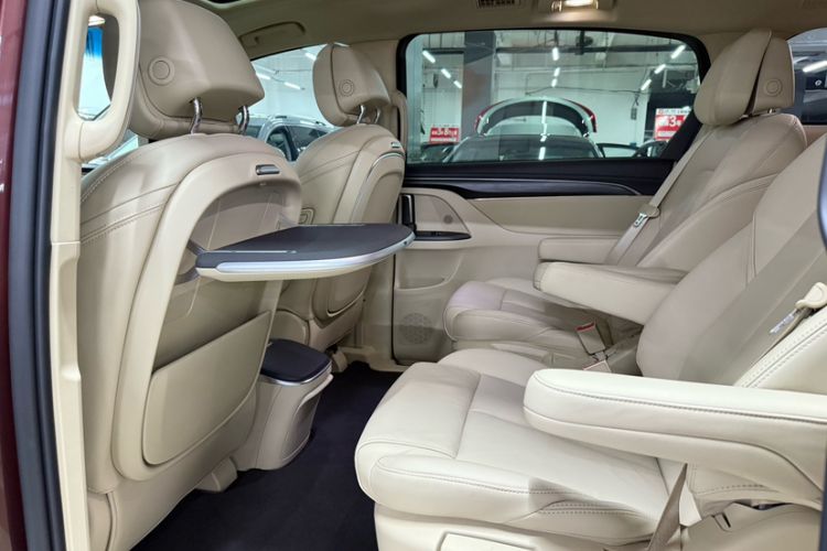 Used Buick GL8 2022 ES Landtrek 653T Luxury Edition
